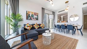 Panoramic Burj Views - Lovely 3Br In Creek Harbour Дубай